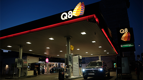 Q8