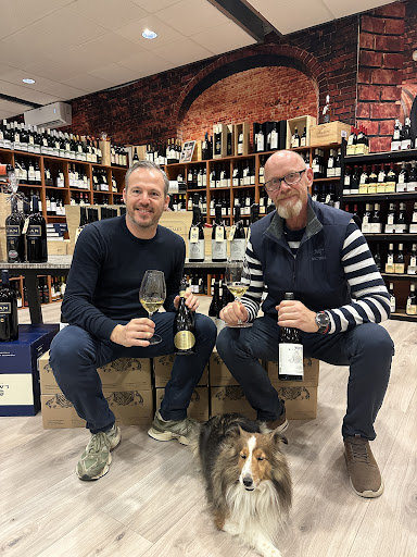 Din Vinbutik Hobro - Vin & Vin