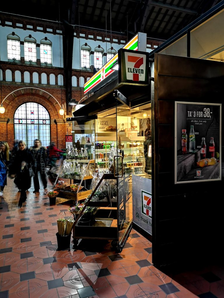 DSB 7-Eleven ved Kolding Station – Bevægelse og service i én
